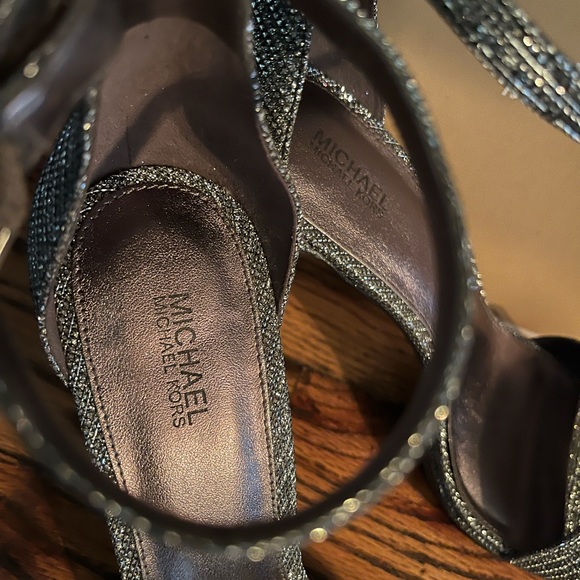 Michael Kors ankle strap heel - Picture 5 of 6